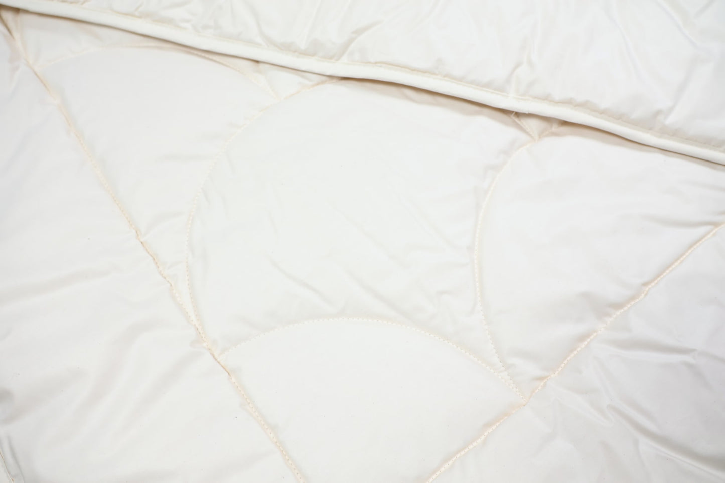 Steppbett aus 100% kbA Baumwolle – Bezug und Füllung in Bio-Qualität | KLEINER Naturbettwaren