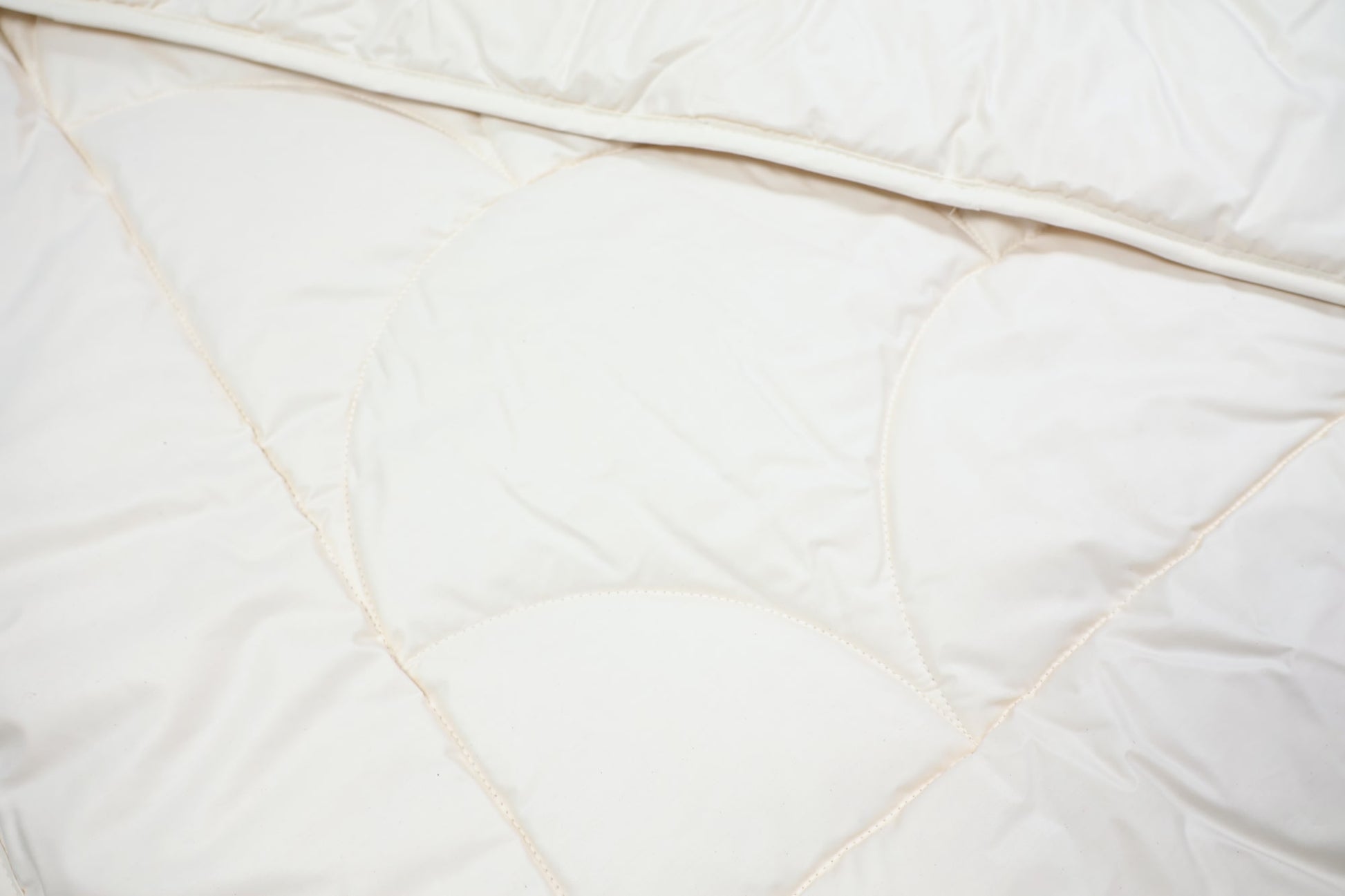 Steppbett aus 100% kbA Baumwolle – Bezug und Füllung in Bio-Qualität | KLEINER Naturbettwaren