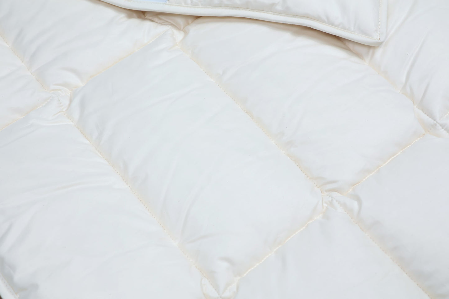 Unterbett kbA Baumwolle mit Spanngummis - KLEINER Naturbettwaren