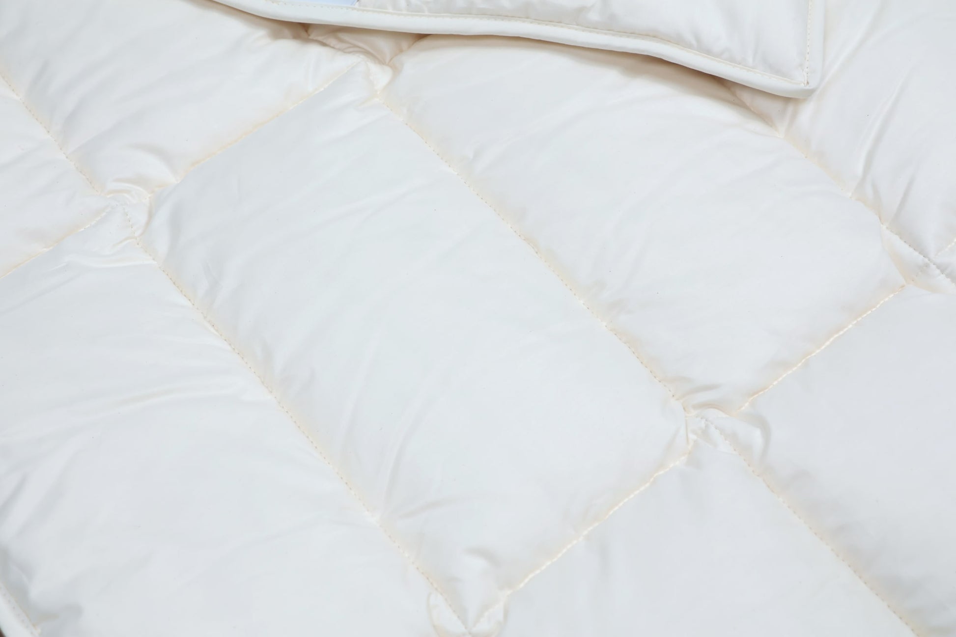 Unterbett kbA Baumwolle mit Spanngummis - KLEINER Naturbettwaren